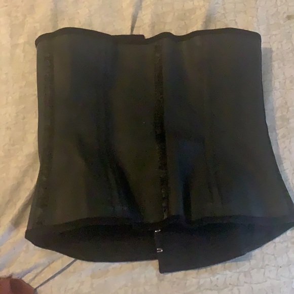 SMALL Angel Curves hourglass silhouette waist trainer. SLIGHTLY WORN. - Picture 2 of 5